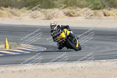 media/Nov-16-2025-Race Pace (Sun) [[8c5fa54630]]/Non Verified Riders (1st 20 Minutes)/2-Turn 10 (1010am)/